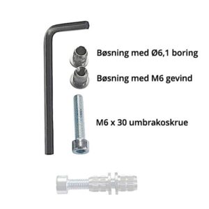 Billede, der viser Fix-A-Form-sættet: en unbrakonøgle, to metalbøsninger (en med Ø6,1 mm boring, en med M6-gevind), en skrue (M6 x 30) og et stik. Danske etiketter identificerer hver enkelt genstand på billedet.